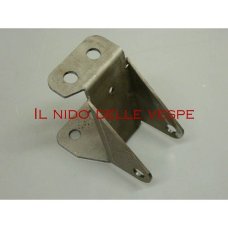 STAFFA ATTACCO AMMORTIZZATORE POSTERIORE PER VESPA V1-15T,V30-33T,VM1-2T ,